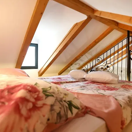 Apartment Mihaella Kaštela