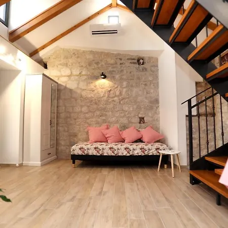 Apartment Mihaella