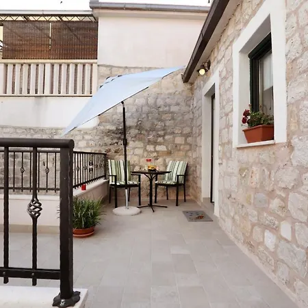 Apartment Mihaella