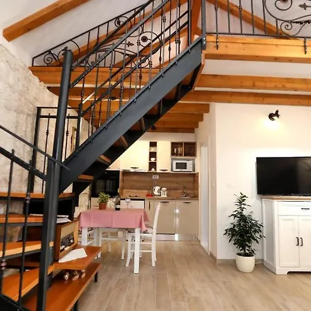Apartment Mihaella