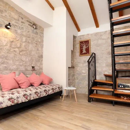 Apartment Mihaella